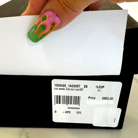 Versace Medusa Logo Slide Sandals - Picture 9 of 10